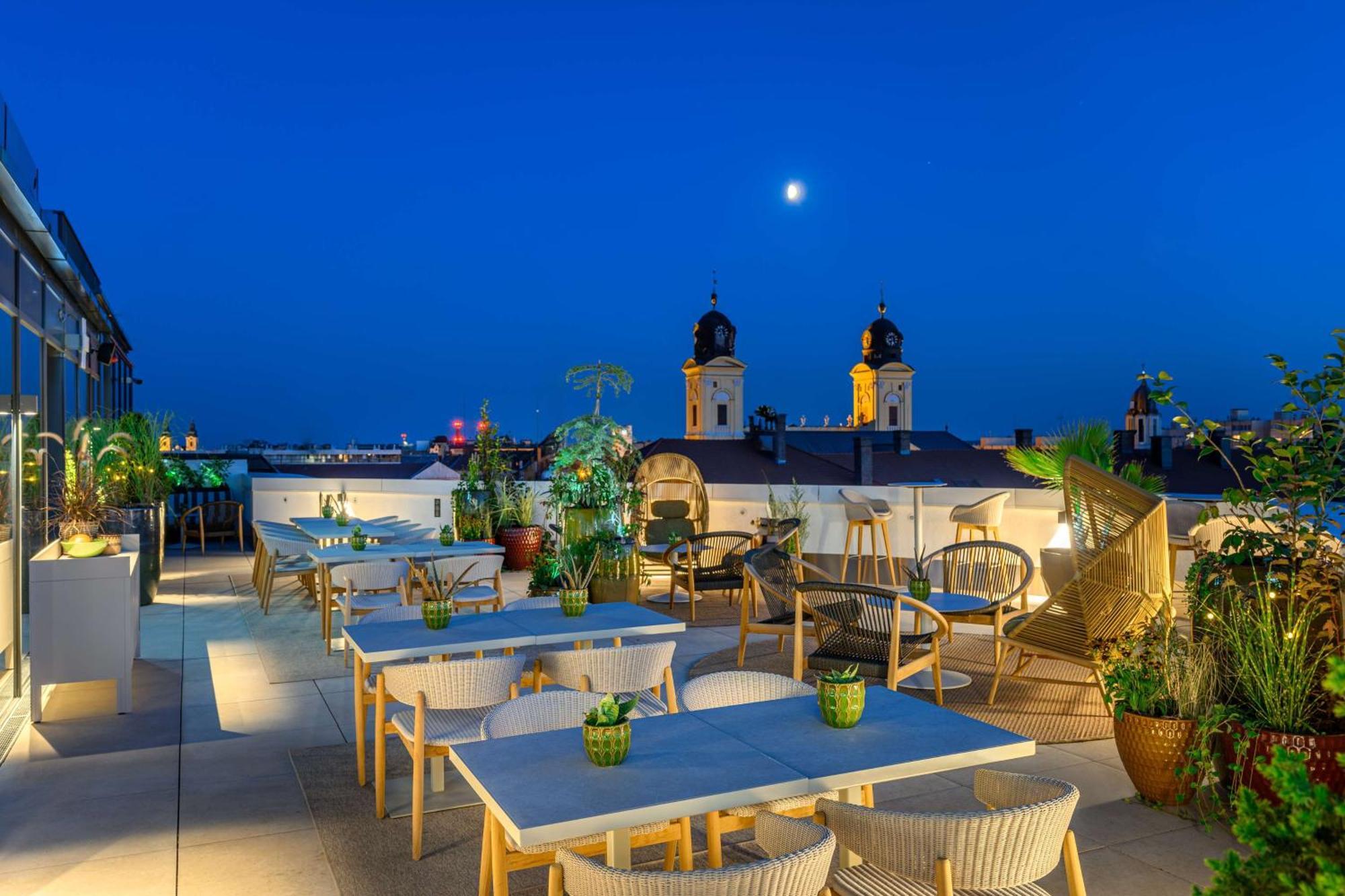 Hilton Garden Inn Debrecen City Center Dış mekan fotoğraf